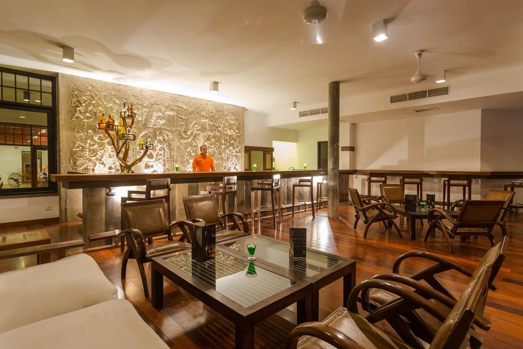 Nilaveli Beach Hotel Exterior photo