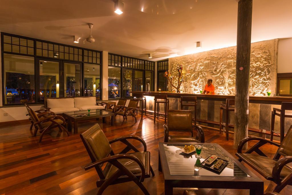 Nilaveli Beach Hotel Exterior photo