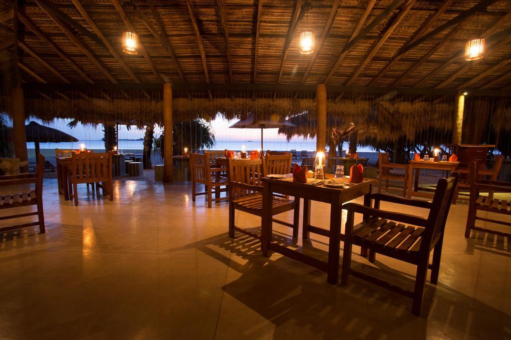 Nilaveli Beach Hotel Exterior photo